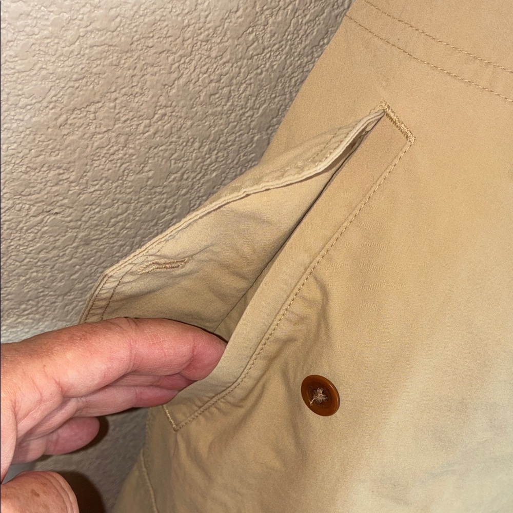 LRL Lauren Ralph Lauren Pants, Women, 10, Beige Drawstring Ankle Cargo EUC - Picture 9 of 17